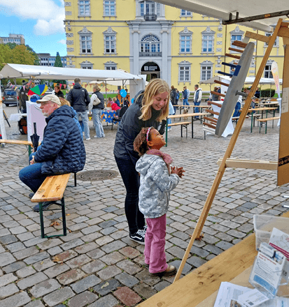 75 Jahre Paritätischer Niedersachsen - Infostand Rose12