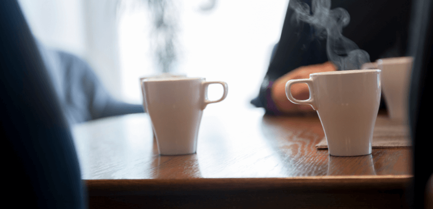 Gemeinsam Kaffee trinken - Café CaRo in Oldenburg