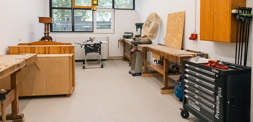 Tagesstätte hannover Leinemasch Holzwerkstatt