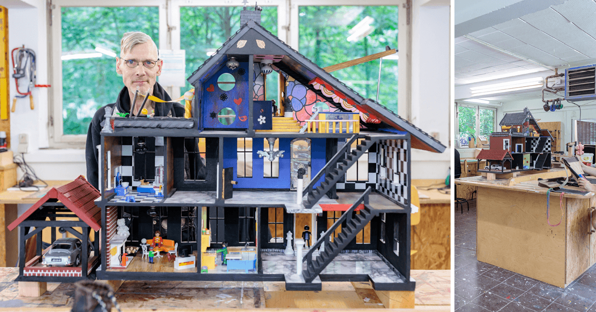 Ein großes selbstgebautes Puppenhaus mit vielen Details