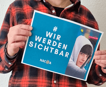 Kolleg:innen der Drobs Hannover zeigen Gesicht zur Kampagne COA-Aktionswoche 2026