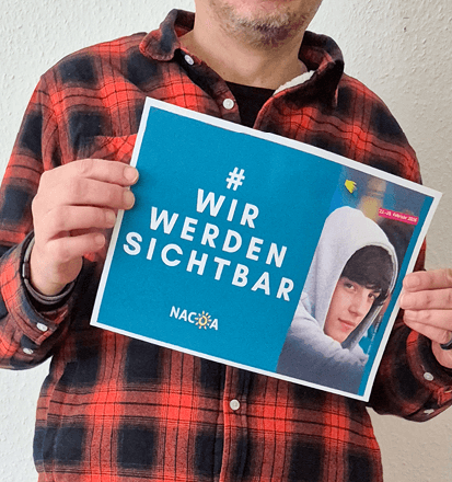 Kolleg:innen der Drobs Hannover zeigen Gesicht zur Kampagne COA-Aktionswoche 2026